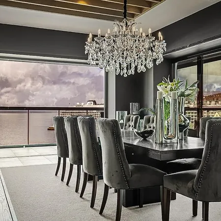 公寓 Exclusive Penthouse With Bryggen Views I Must