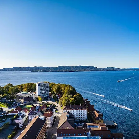 Exclusive Penthouse With Bryggen Views I Must Appartement