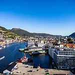 Exclusive Penthouse With Bryggen Views I Must Apartment Bergen
