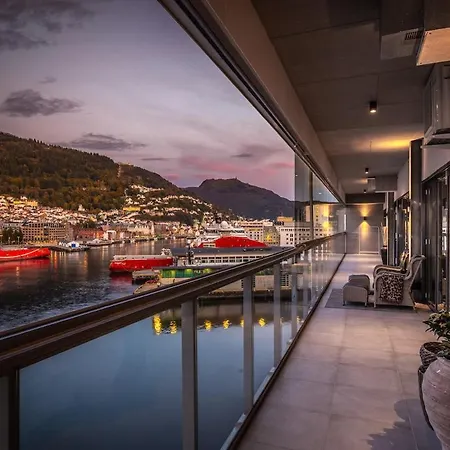 Exclusive Penthouse With Bryggen Views I Must 아파트 베르겐
