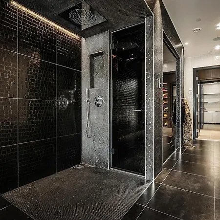 Exclusive Penthouse With Bryggen Views I Must * 베르겐