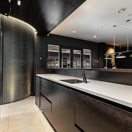 아파트 Exclusive Penthouse With Bryggen Views I Must