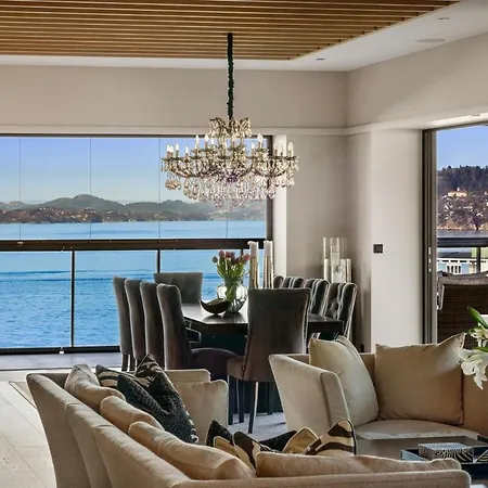 Exclusive Penthouse With Bryggen Views I Must 아파트 베르겐