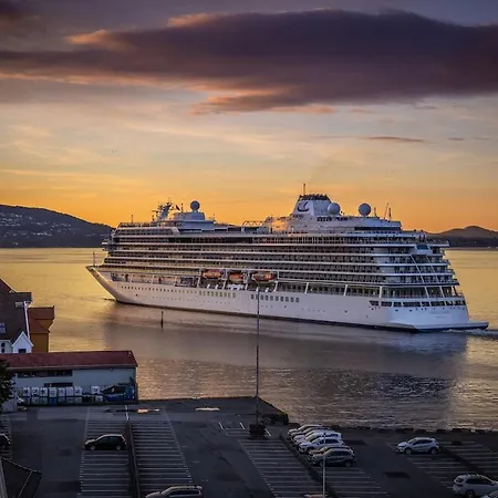 Apartment Exclusive Penthouse With Bryggen Views I Must Bergen