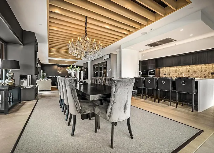 Exclusive Penthouse With Bryggen Views I Must * Берген