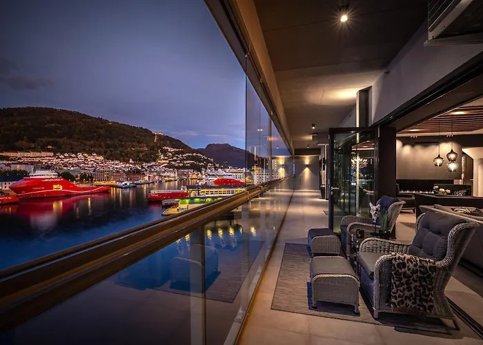 Exclusive Penthouse With Bryggen Views I Must * Берген