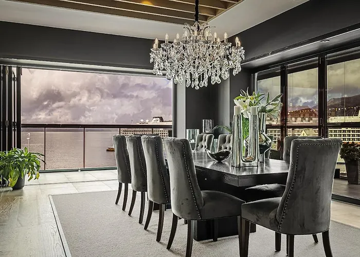 Апартаменты Exclusive Penthouse With Bryggen Views I Must